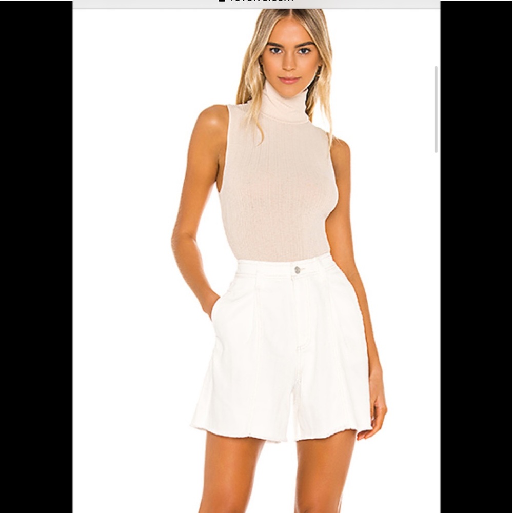Free people‎ shorts in stone white. New with tags.